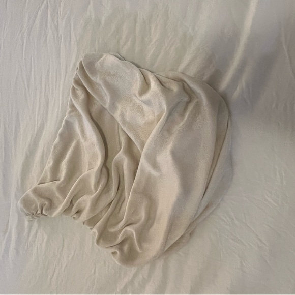 Cream cropped top - Picture 3 of 3